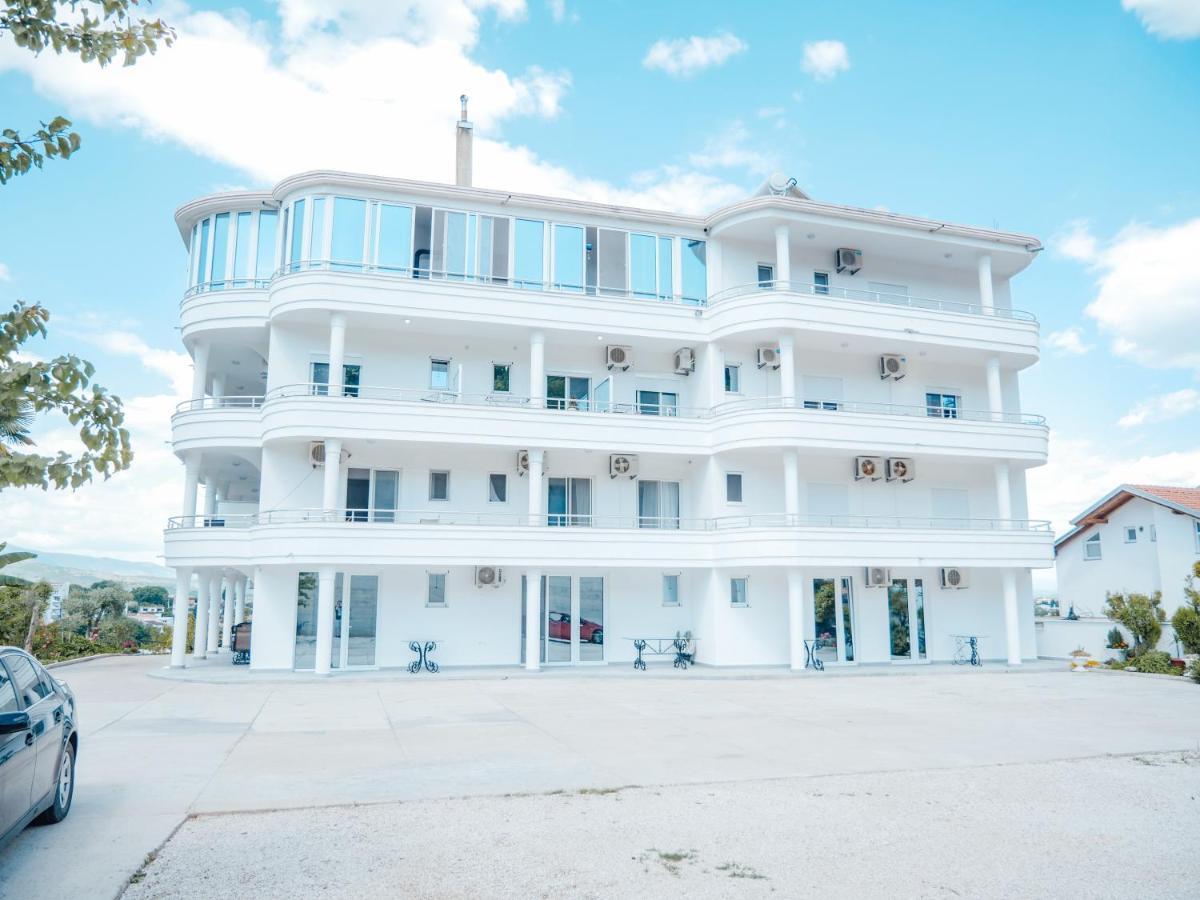 Apartments Gjenashaj Ulcinj Exterior photo